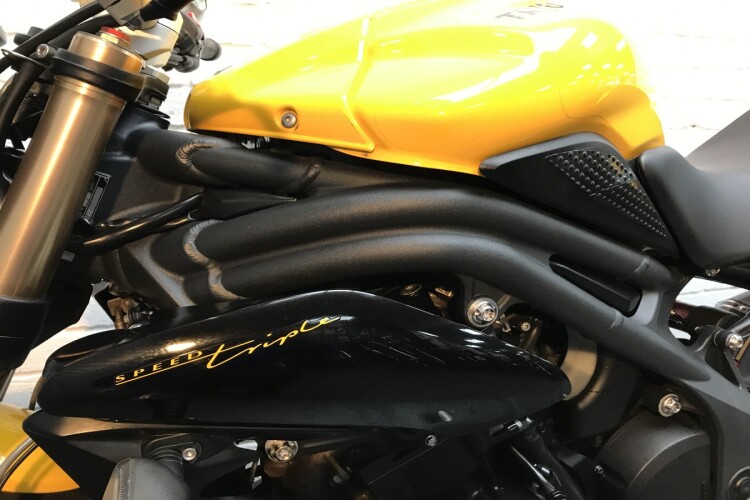 TRIUMPH SPEED TRIPLE 94