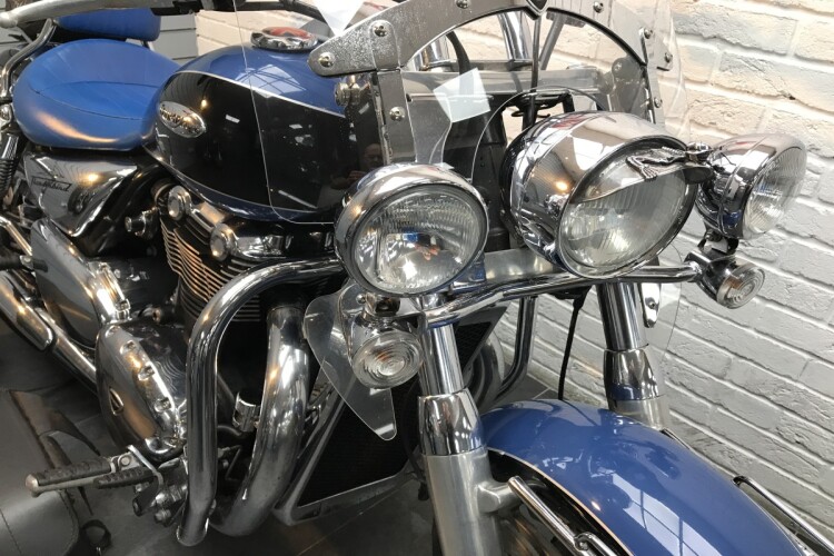 TRIUMPH THUNDERBIRD 1600