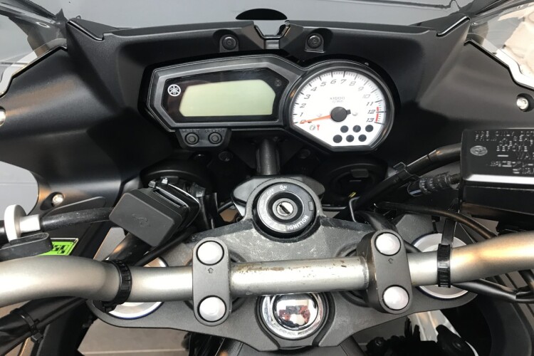 YAMAHA FAZER FZ8