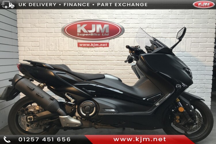 YAMAHA TMAX 530