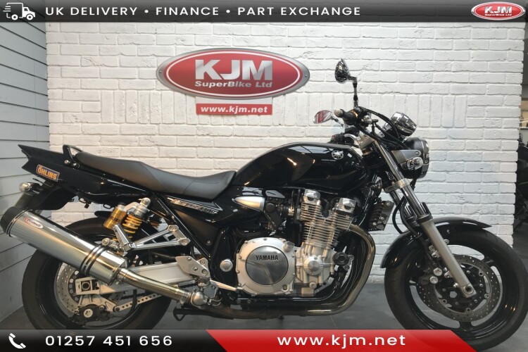 YAMAHA XJR 1300