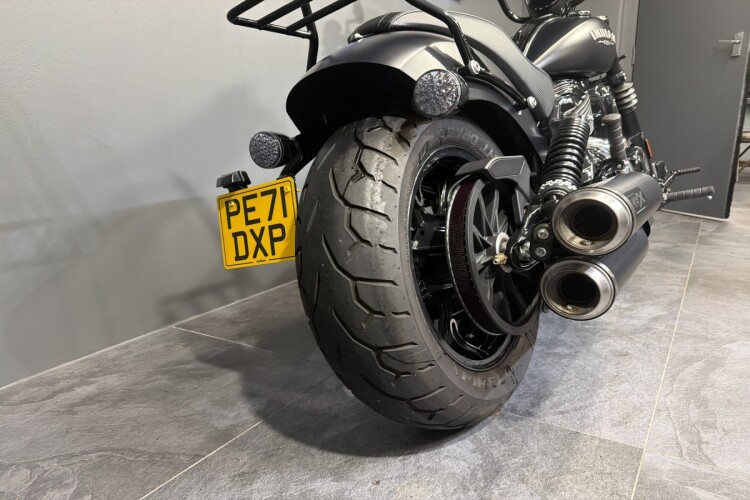 INDIAN CHIEFTAIN DARK HORSE