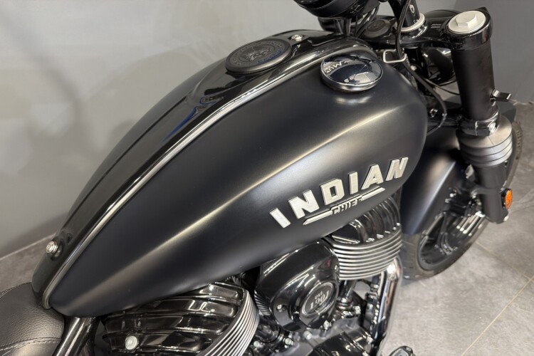 INDIAN CHIEFTAIN DARK HORSE