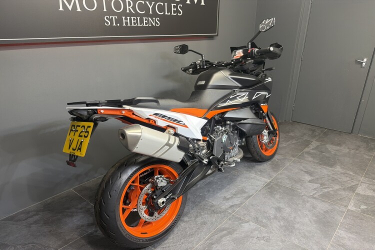 KTM 890 SMT