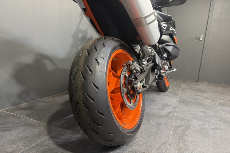 KTM 890 SMT