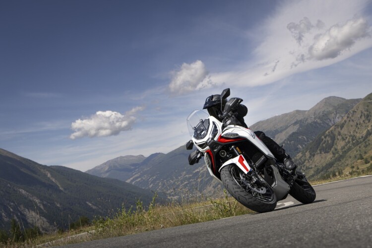 MOTO MORINI X-CAPE 1200