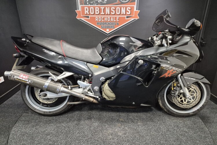 HONDA CBR1100XX SUPER BLACKBIRD