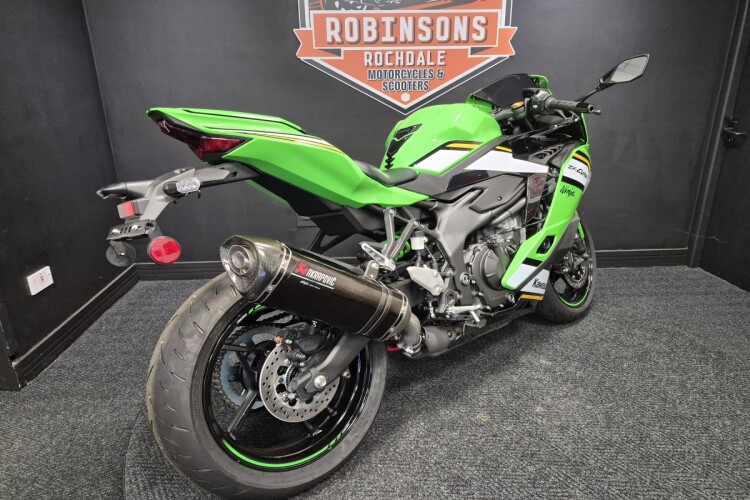 KAWASAKI NINJA ZX-4RR