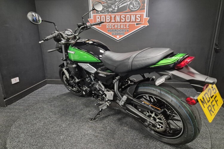KAWASAKI Z650 RS