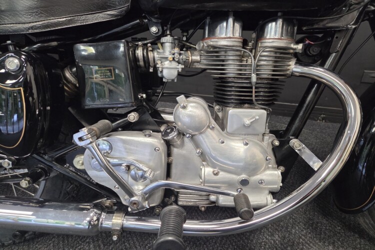 ROYAL ENFIELD BULLET