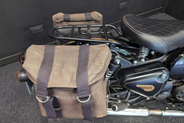 ROYAL ENFIELD CLASSIC 500 EFI