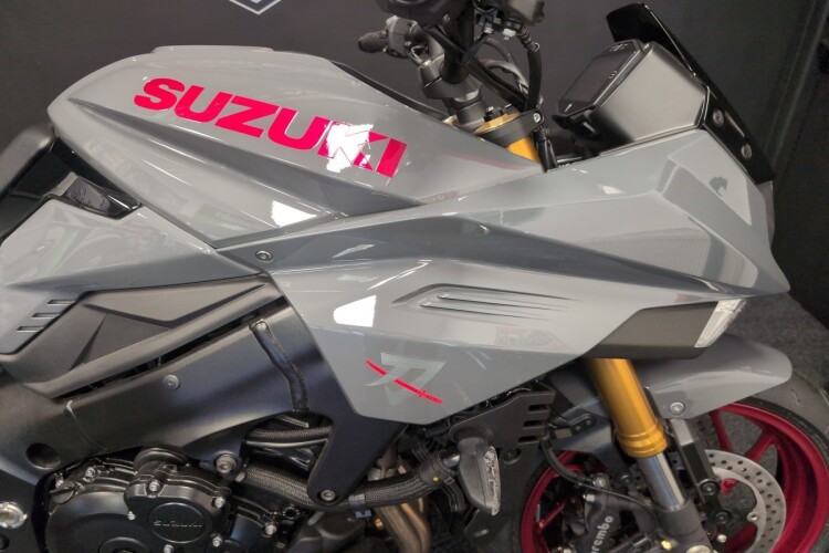 SUZUKI KATANA 1000