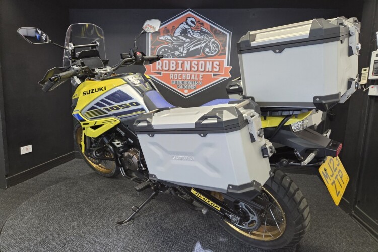 SUZUKI V-STROM 1050