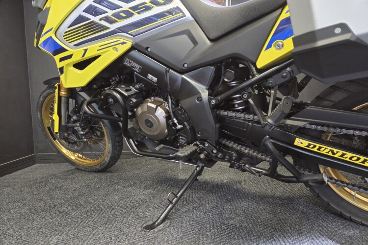 SUZUKI V-STROM 1050
