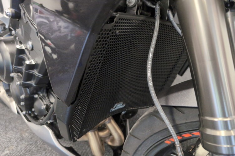 TRIUMPH STREET TRIPLE 765