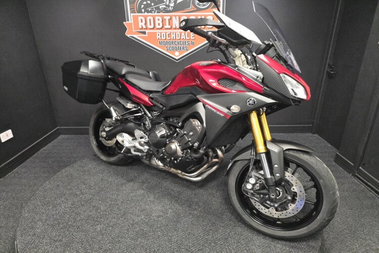 YAMAHA TRACER 9