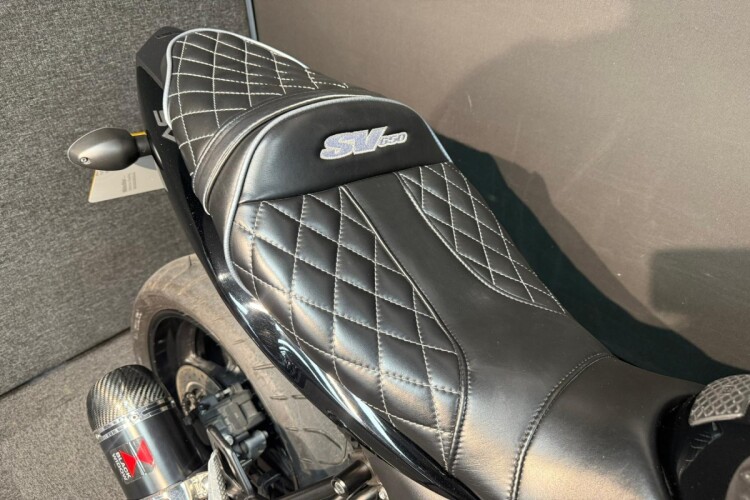 SUZUKI SV650