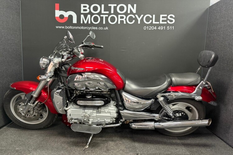 TRIUMPH ROCKET III