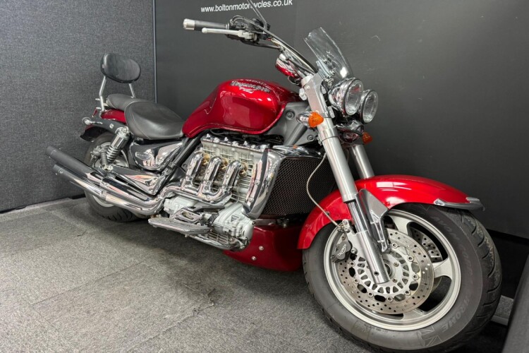 TRIUMPH ROCKET III