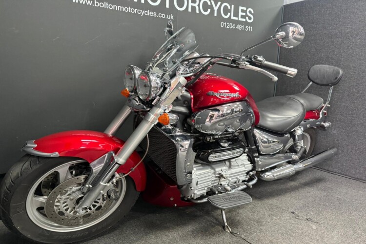 TRIUMPH ROCKET III