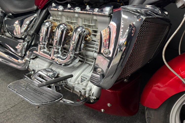 TRIUMPH ROCKET III