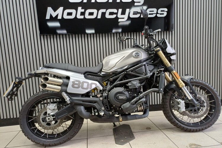 BENELLI LEONCINO 800 TRAIL