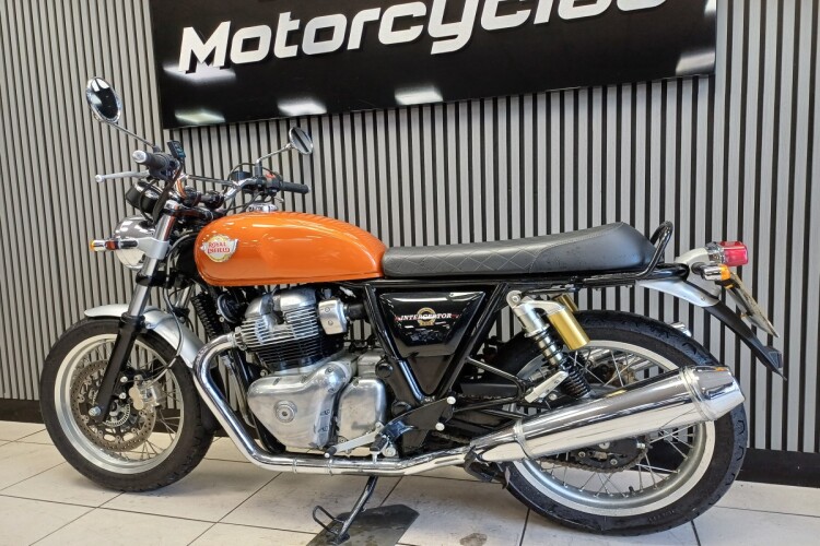 ROYAL ENFIELD INTERCEPTOR 650