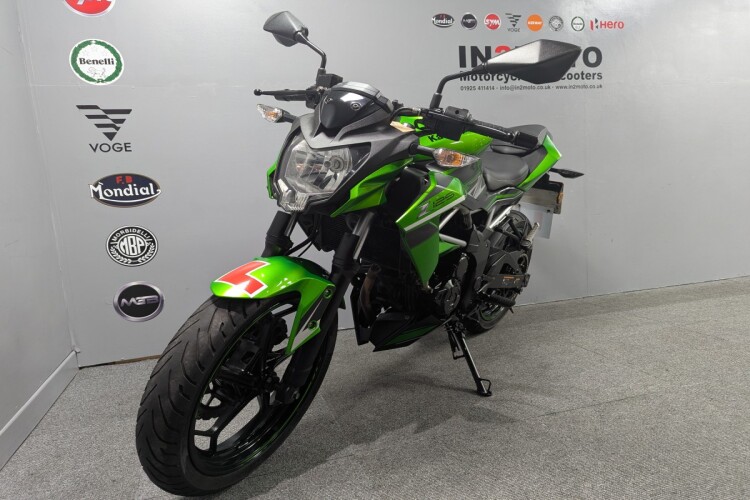 KAWASAKI Z125