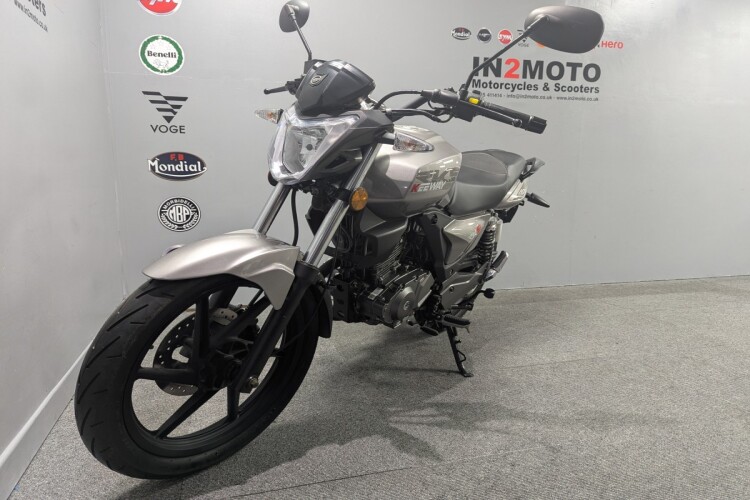 KEEWAY RKS 125