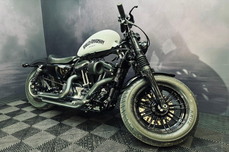 HARLEY-DAVIDSON SPORTSTER