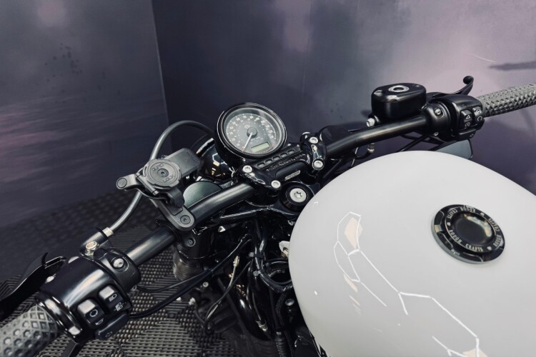 HARLEY-DAVIDSON SPORTSTER