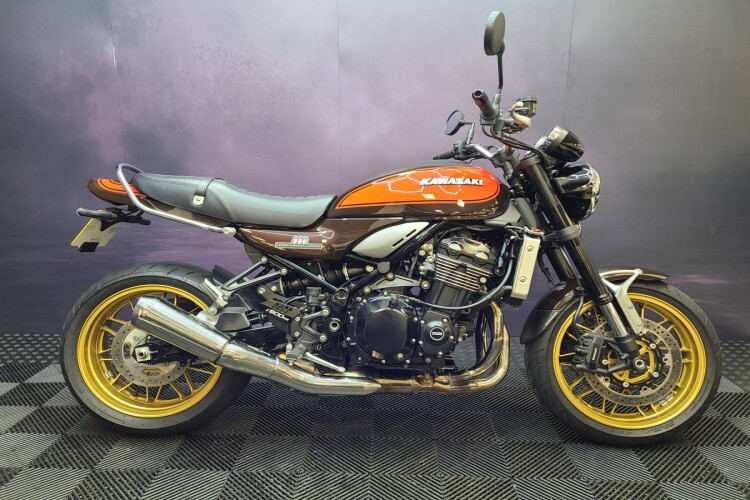 KAWASAKI Z900 RS