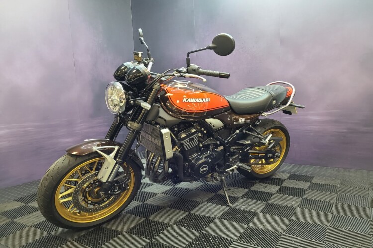 KAWASAKI Z900 RS