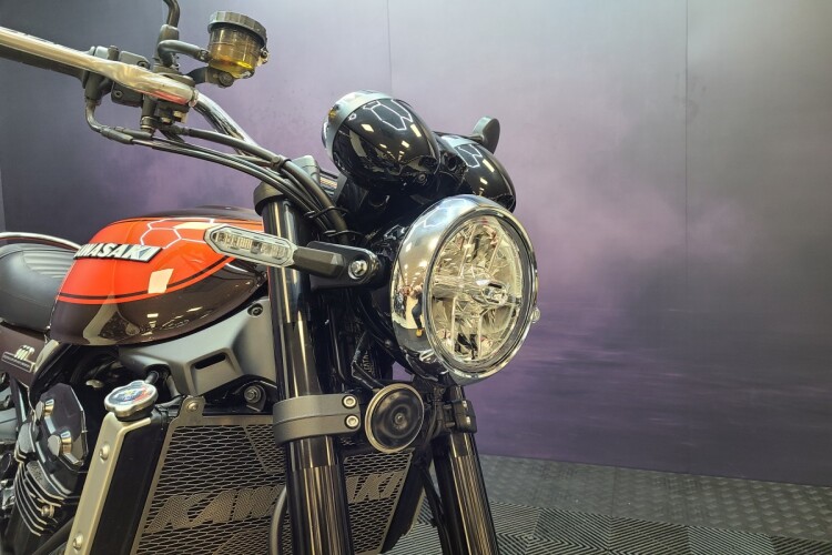 KAWASAKI Z900 RS