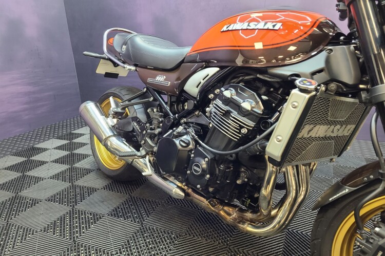 KAWASAKI Z900 RS