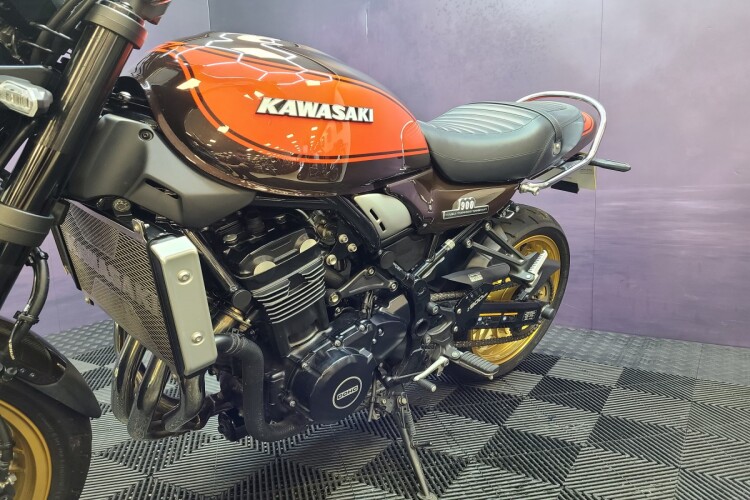 KAWASAKI Z900 RS