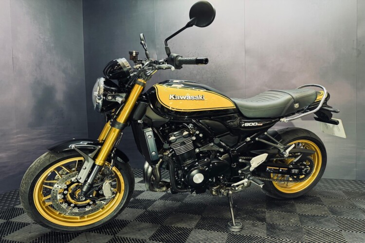KAWASAKI Z900 RS SE