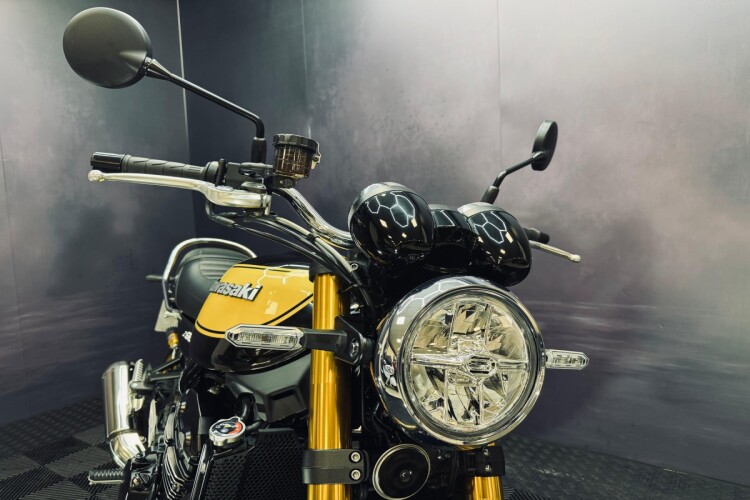 KAWASAKI Z900 RS SE