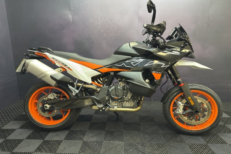 KTM 890 SMT