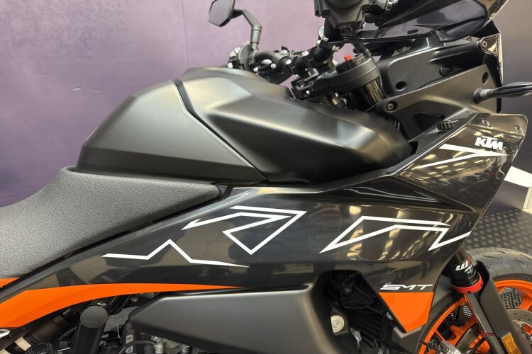 KTM 890 SMT