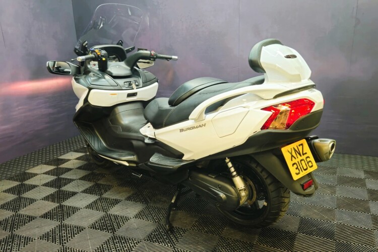 SUZUKI BURGMAN 650