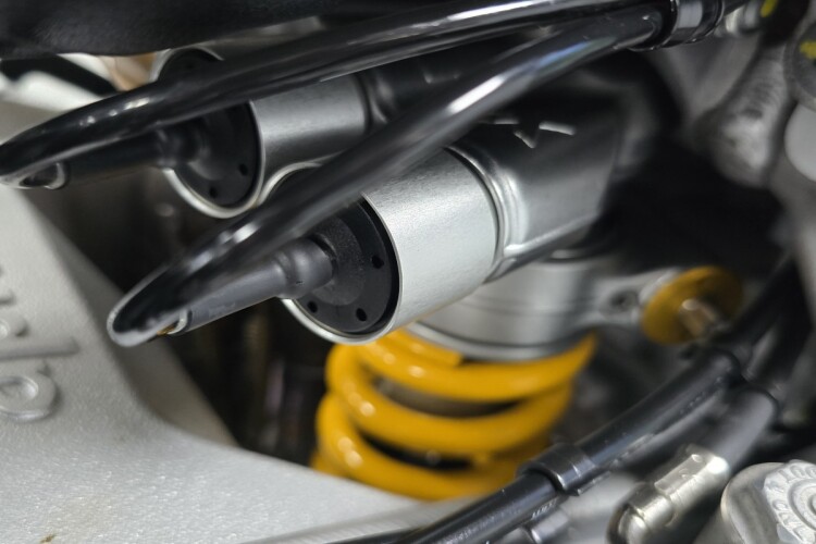 APRILIA TUONO 1100 V4