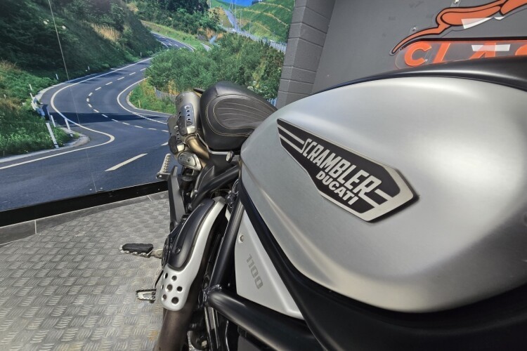 DUCATI SCRAMBLER 1100