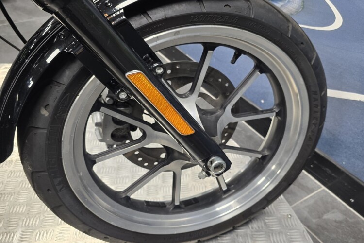 HARLEY-DAVIDSON SPORTSTER