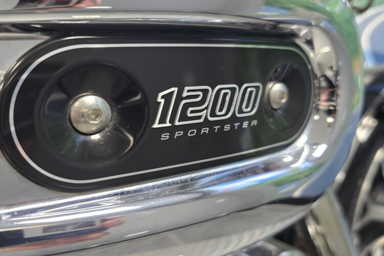 HARLEY-DAVIDSON SPORTSTER