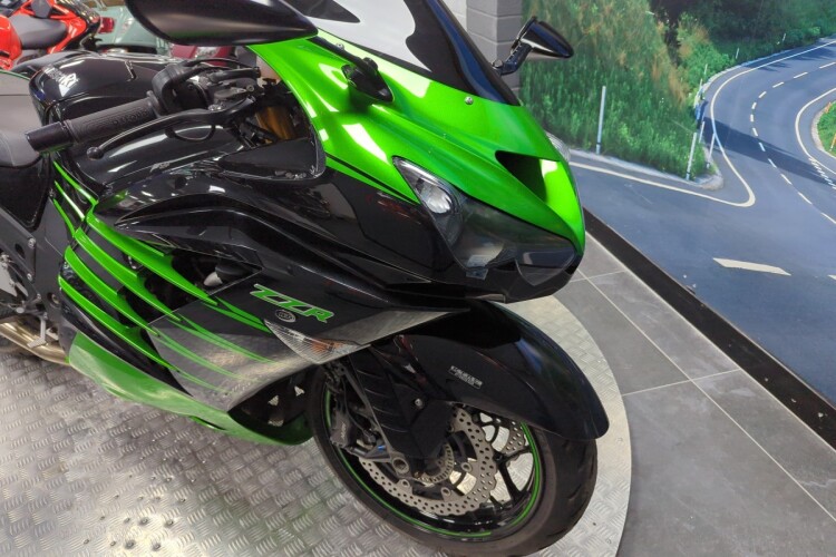 KAWASAKI ZZR1400