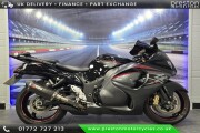 SUZUKI GSX1300R HAYABUSA