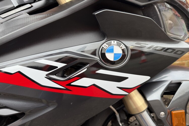 BMW S 1000 RR