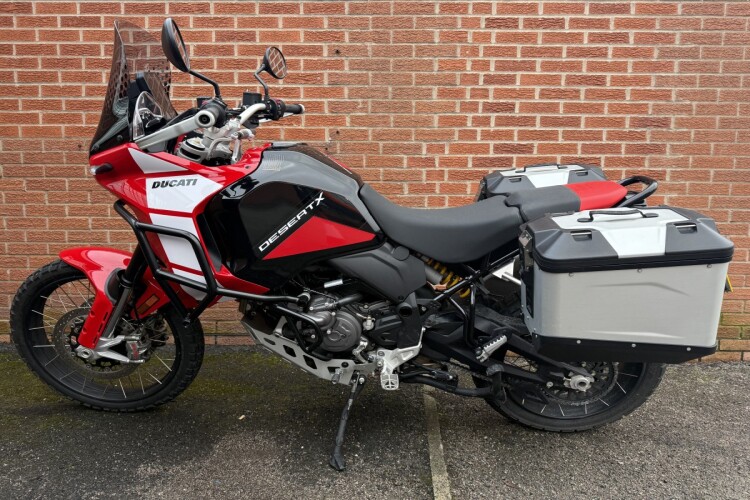 DUCATI DESERTX