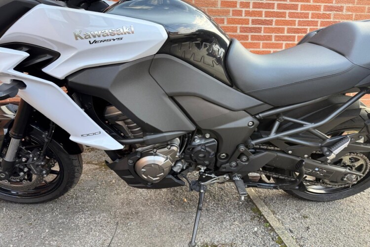 KAWASAKI VERSYS 1000